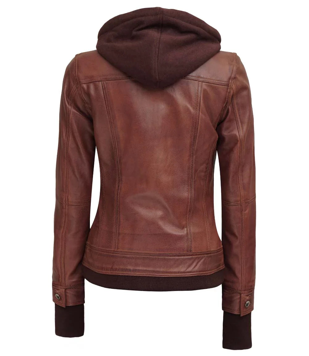 veste en cuir marron foncé avec capuche